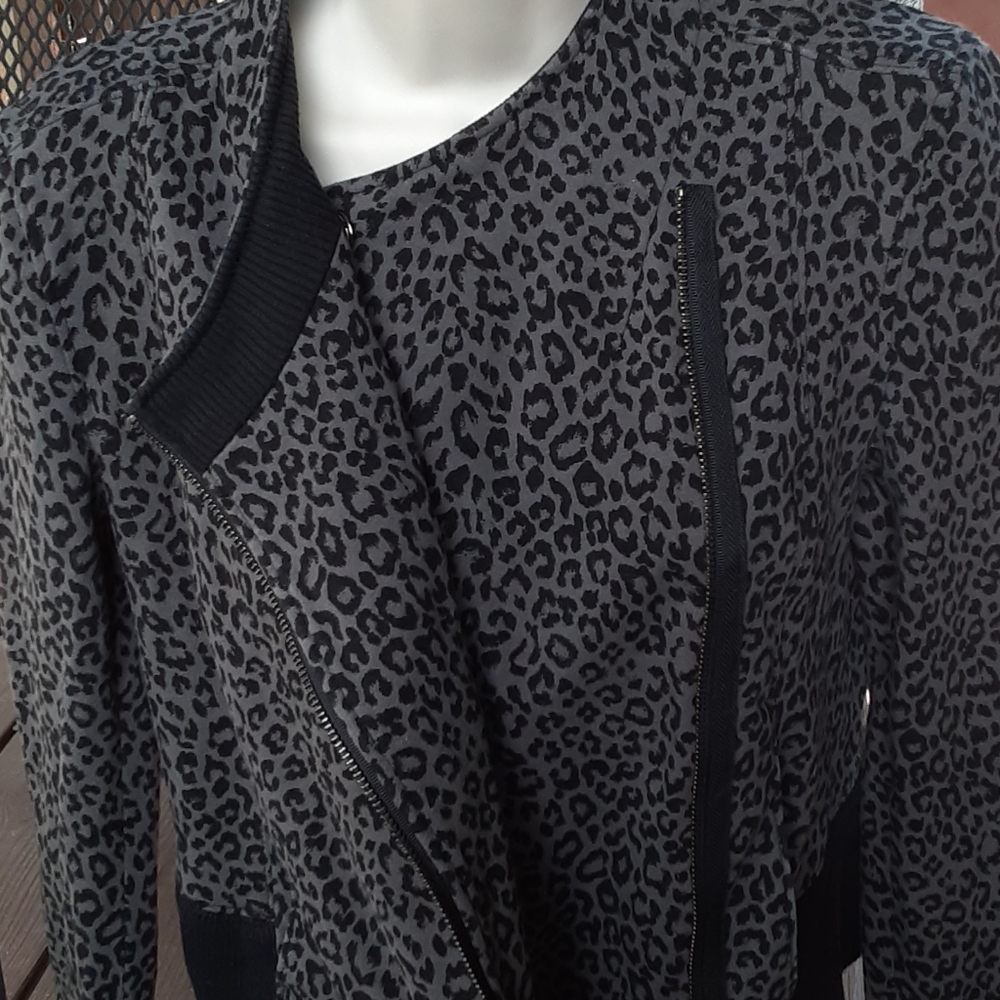 Express grey leopard jacket - Picture 4 of 4